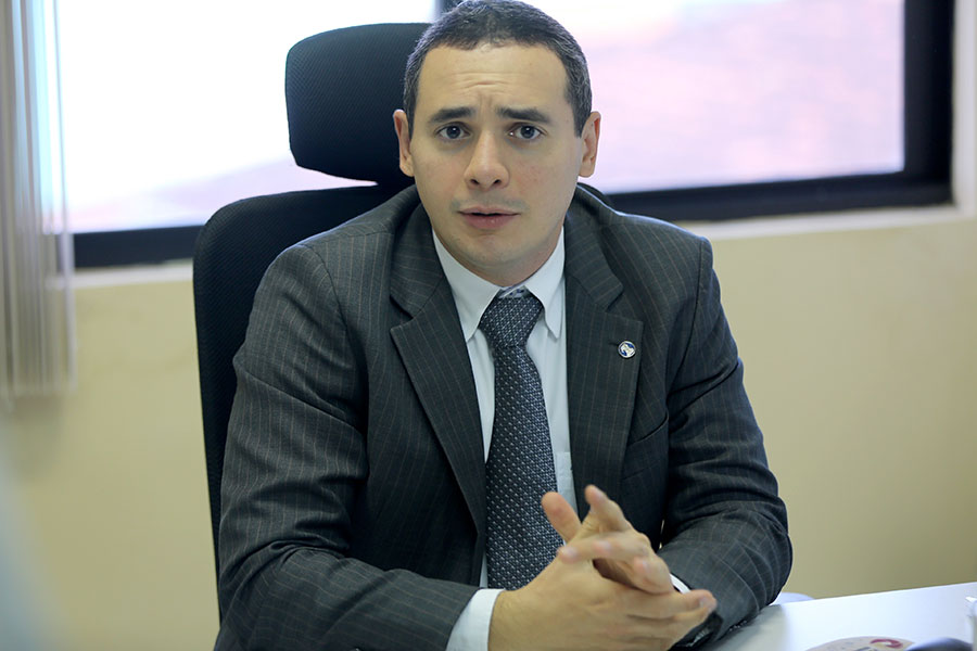 Juiz Eduardo Nobre palestra em evento do Agosto Lilás em Penedo, nesta quarta (10)