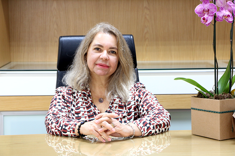 DESEMBARGADORA OUVIDORA DA MULHER É A CONVIDADA DO PODCAST JUST TALK DESTA SEMANA